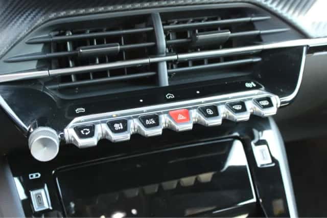 Peugeot 208 (2025) thumbnail 24
