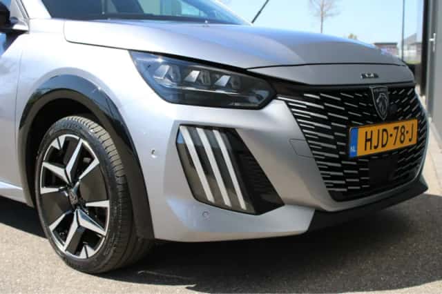 Peugeot 208 (2025) thumbnail 7