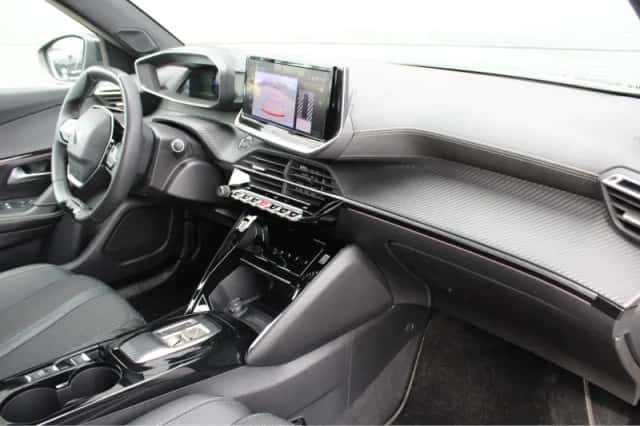Peugeot e-2008 (2024) thumbnail 3