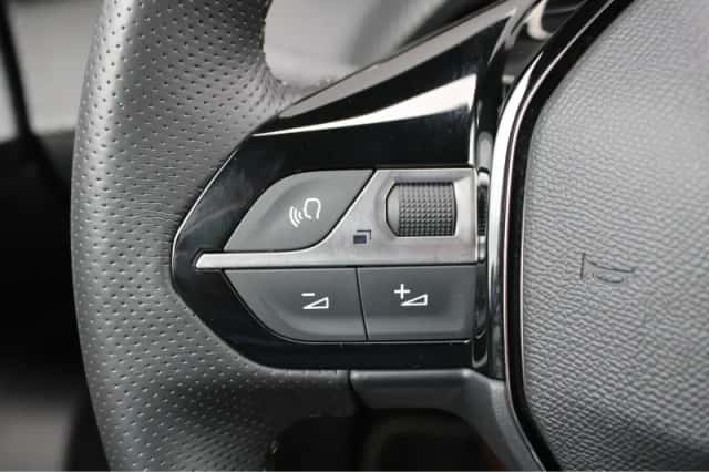 Peugeot e-2008 (2024) thumbnail 28