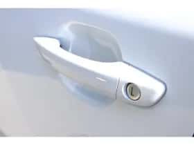 Peugeot e-2008 (2025) thumbnail 12
