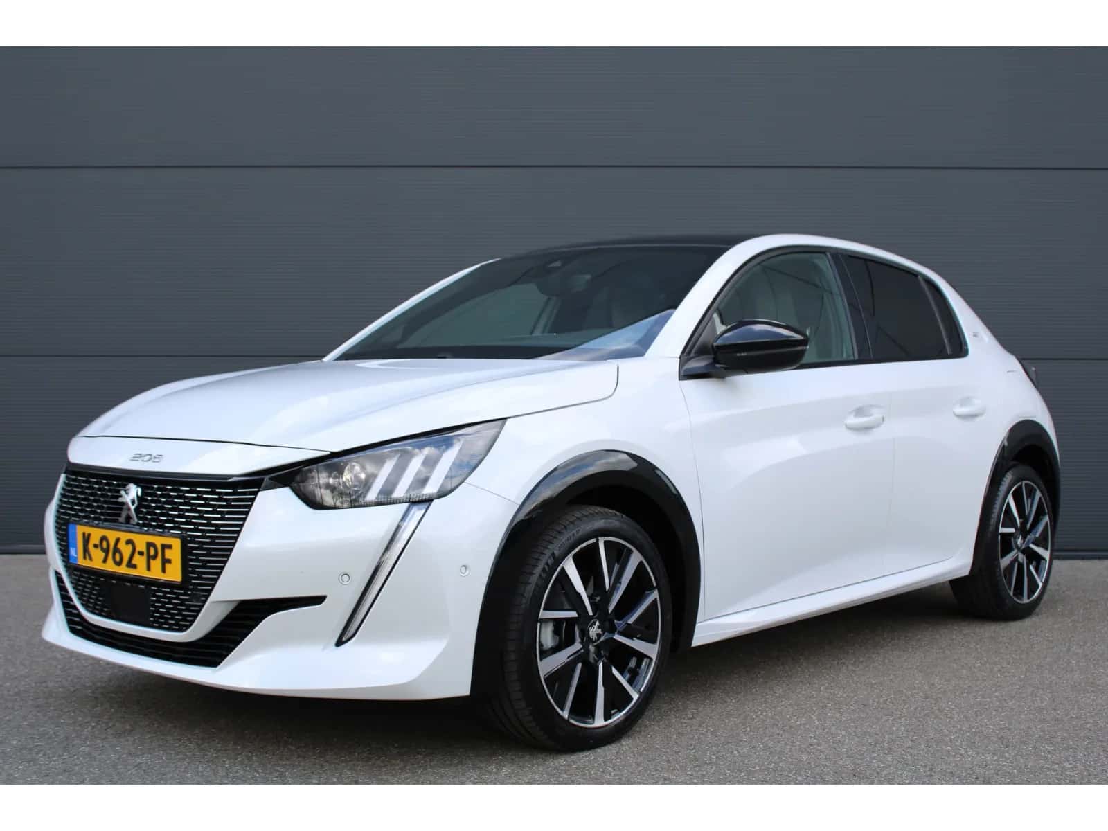Peugeot 208 (2021) — foto 1