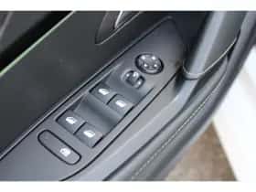 Peugeot 208 (2021) thumbnail 16