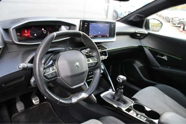 Peugeot 208 (2021) thumbnail 17