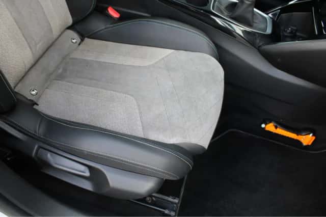 Peugeot 208 (2021) thumbnail 5