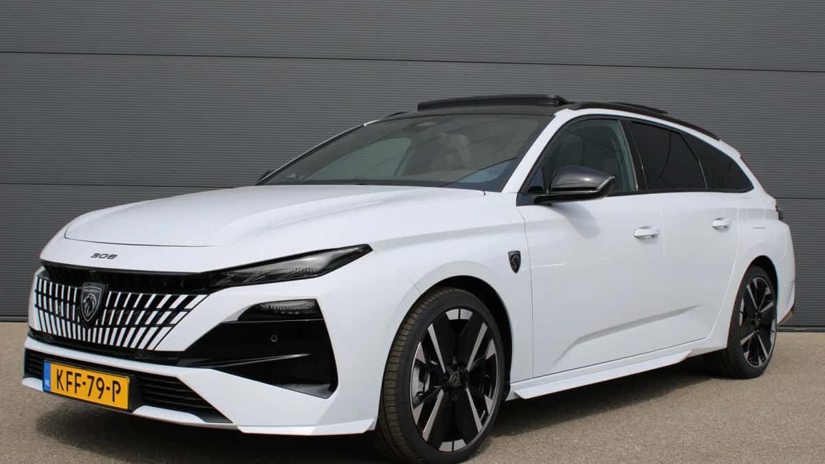 Peugeot 308 (2026) — foto 1