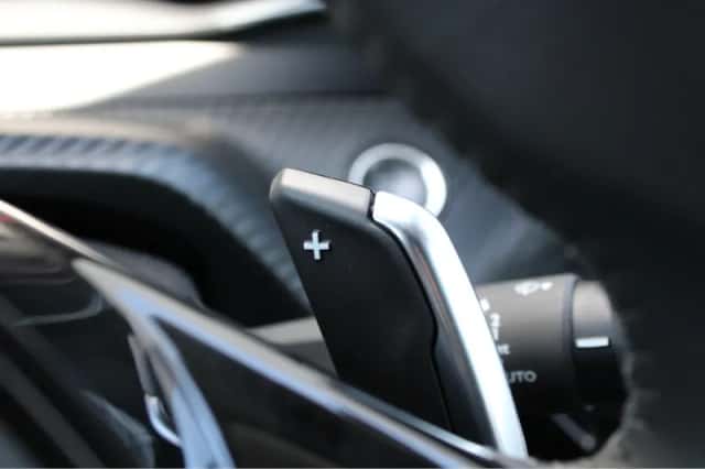 Peugeot 2008 (2021) thumbnail 23