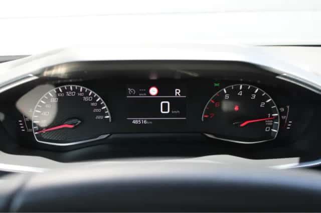 Peugeot 2008 (2021) thumbnail 24