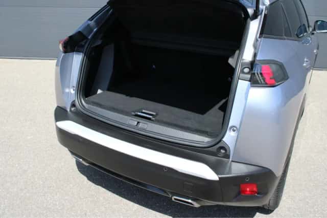 Peugeot 2008 (2021) thumbnail 10
