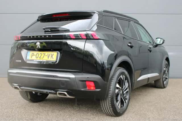 Peugeot 2008 (2022) thumbnail 2