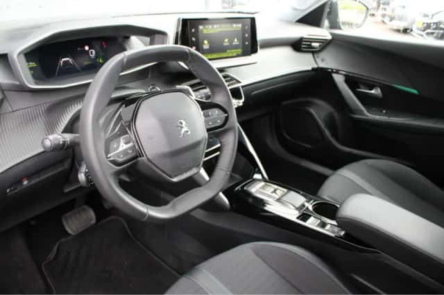 Peugeot 2008 (2022) thumbnail 18