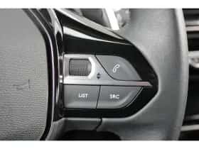 Peugeot 2008 (2022) thumbnail 21