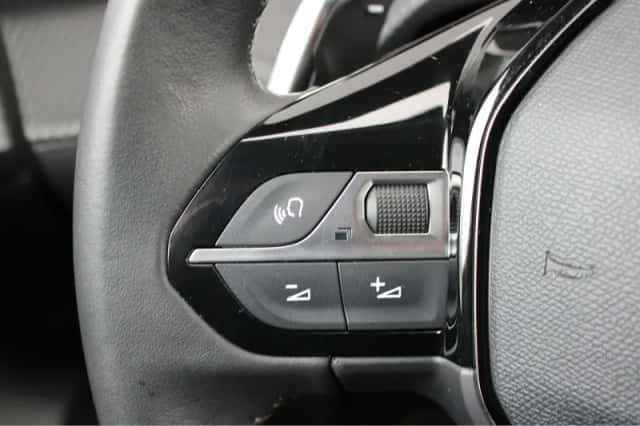 Peugeot 2008 (2022) thumbnail 23
