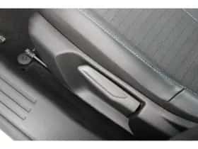 Peugeot 2008 (2021) thumbnail 14