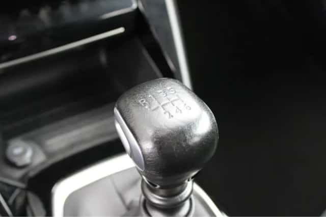 Peugeot 2008 (2021) thumbnail 17