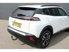 Peugeot 2008 (2021) thumbnail 9