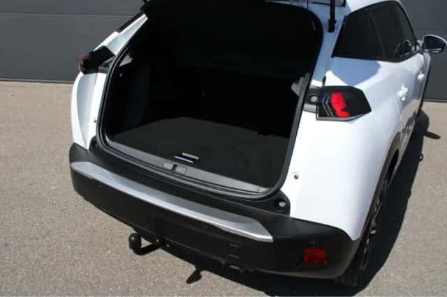 Peugeot 2008 (2021) thumbnail 10