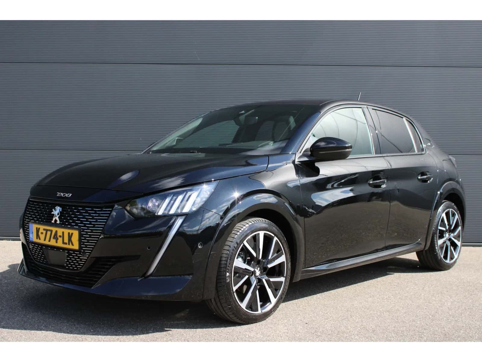 Peugeot 208 (2020) — foto 1