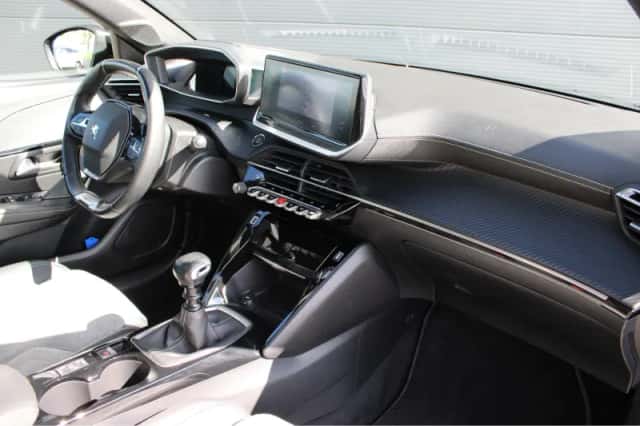 Peugeot 208 (2020) thumbnail 3