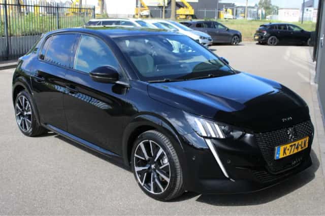 Peugeot 208 (2020) thumbnail 9