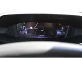 Peugeot 308 (2022) thumbnail 17