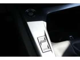 Peugeot 308 (2022) thumbnail 24