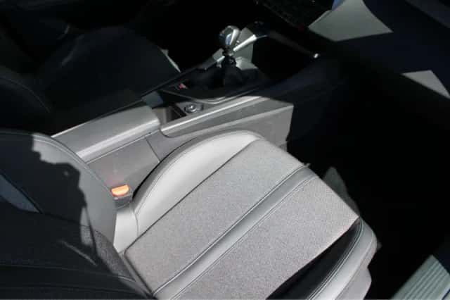 Peugeot 308 (2022) thumbnail 5