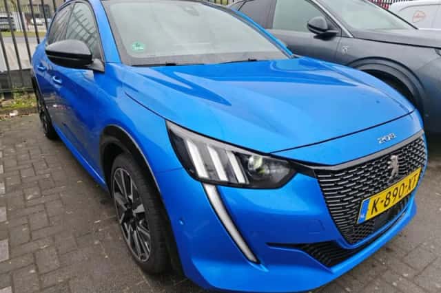 Peugeot 208 (2021) thumbnail 2