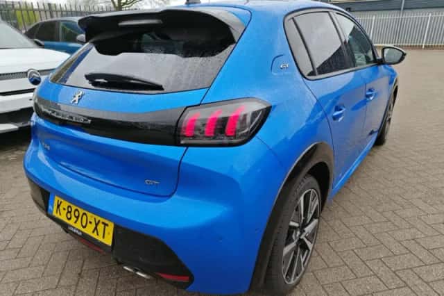 Peugeot 208 (2021) thumbnail 3