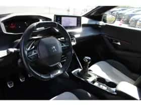 Peugeot 208 (2021) thumbnail 17