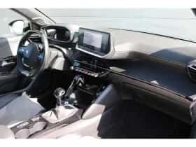 Peugeot 208 (2021) thumbnail 3
