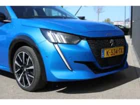 Peugeot 208 (2021) thumbnail 8