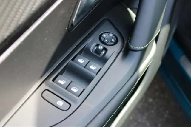 Peugeot 2008 (2025) thumbnail 16