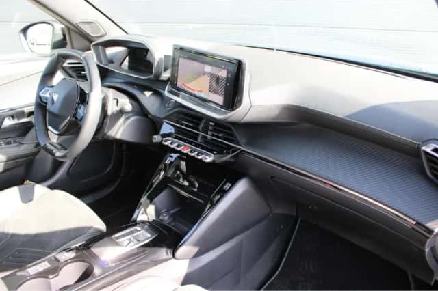 Peugeot 2008 (2025) thumbnail 3