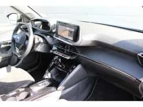 Peugeot 2008 (2025) thumbnail 3