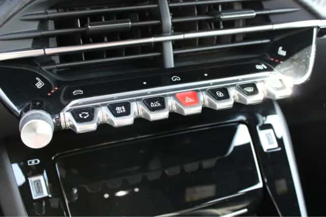 Peugeot 2008 (2025) thumbnail 23