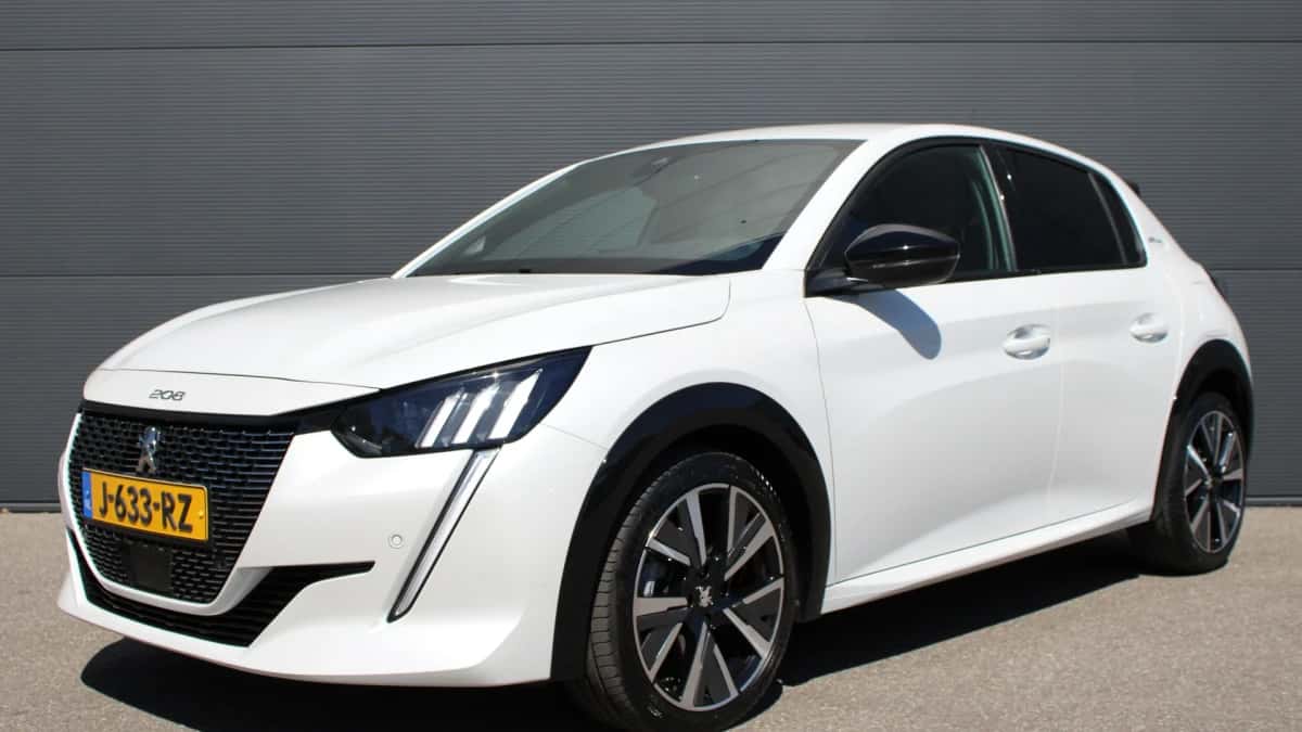 Peugeot 208 (2020) — foto 1