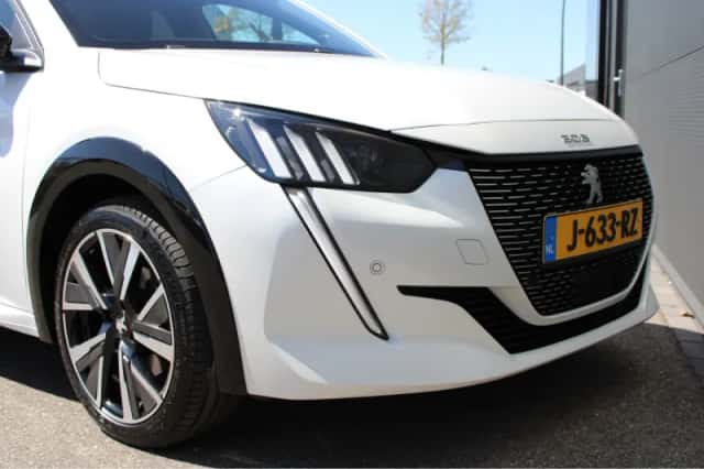 Peugeot 208 (2020) thumbnail 7