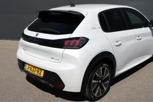 Peugeot 208 (2020) thumbnail 10