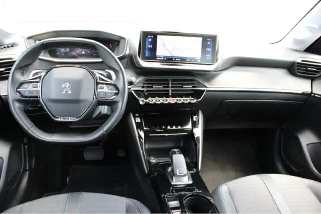 Peugeot 208 (2020) thumbnail 12