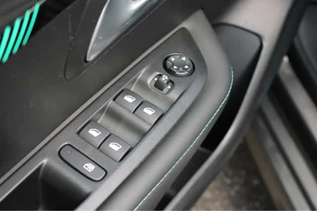 Peugeot 208 (2020) thumbnail 14