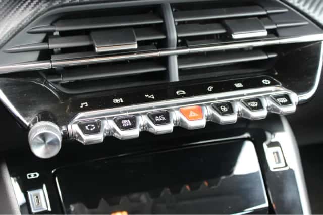Peugeot 208 (2020) thumbnail 20