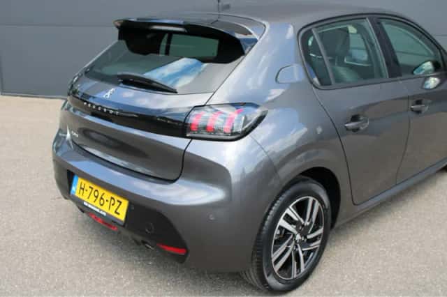 Peugeot 208 (2020) thumbnail 9