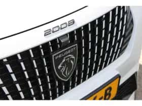 Peugeot e-2008 (2025) thumbnail 9