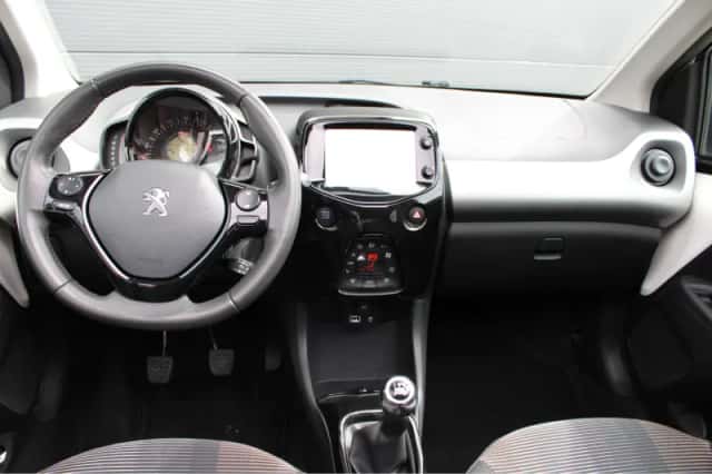 Peugeot 108 (2014) thumbnail 14