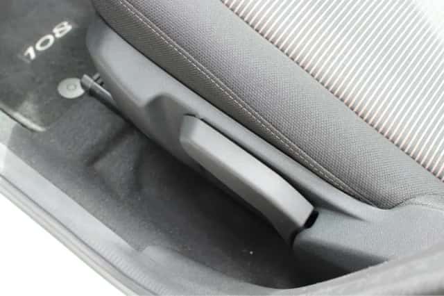 Peugeot 108 (2014) thumbnail 15
