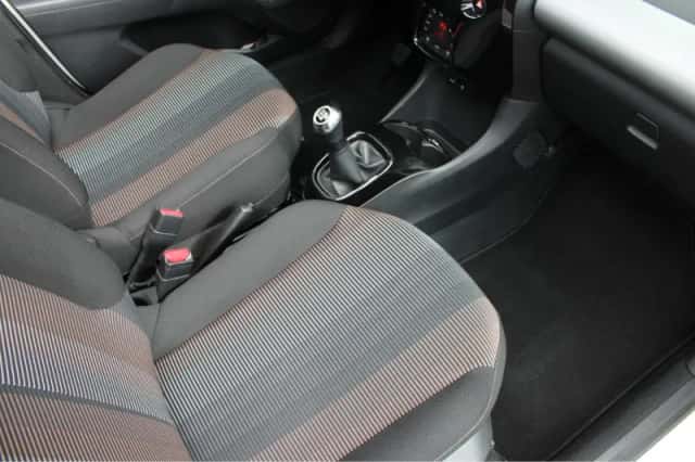 Peugeot 108 (2014) thumbnail 5