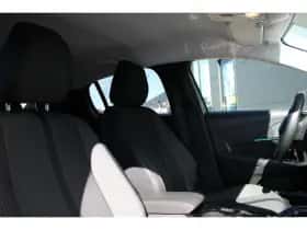 Peugeot 208 (2021) thumbnail 4