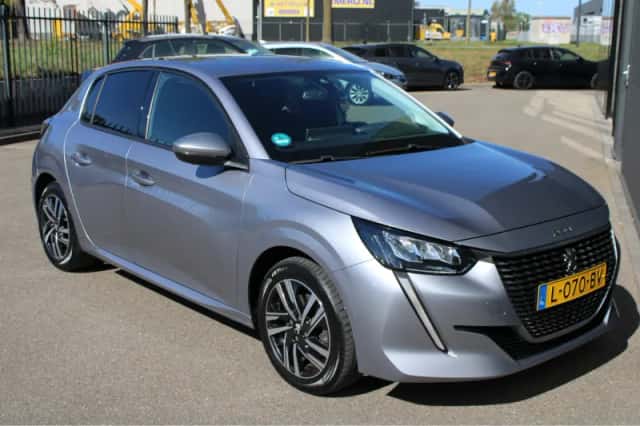 Peugeot 208 (2021) thumbnail 7