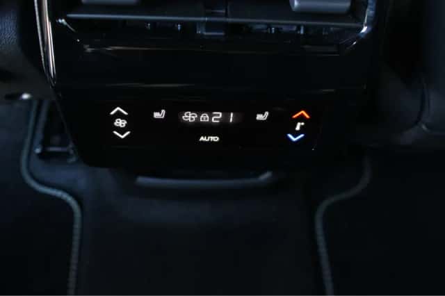 Peugeot 5008 (2025) thumbnail 18